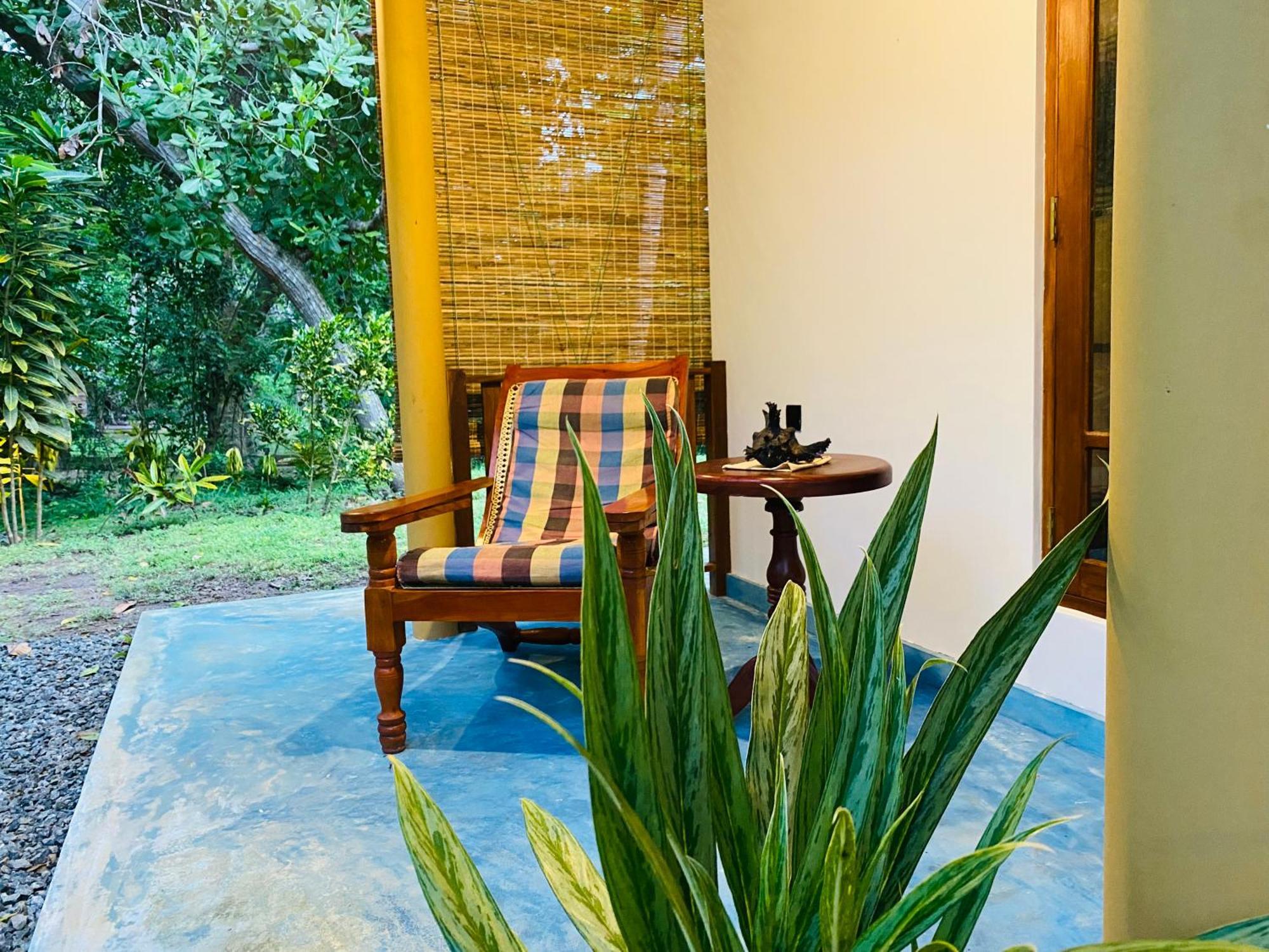 See Turtle Villa Tangalle Exteriör bild