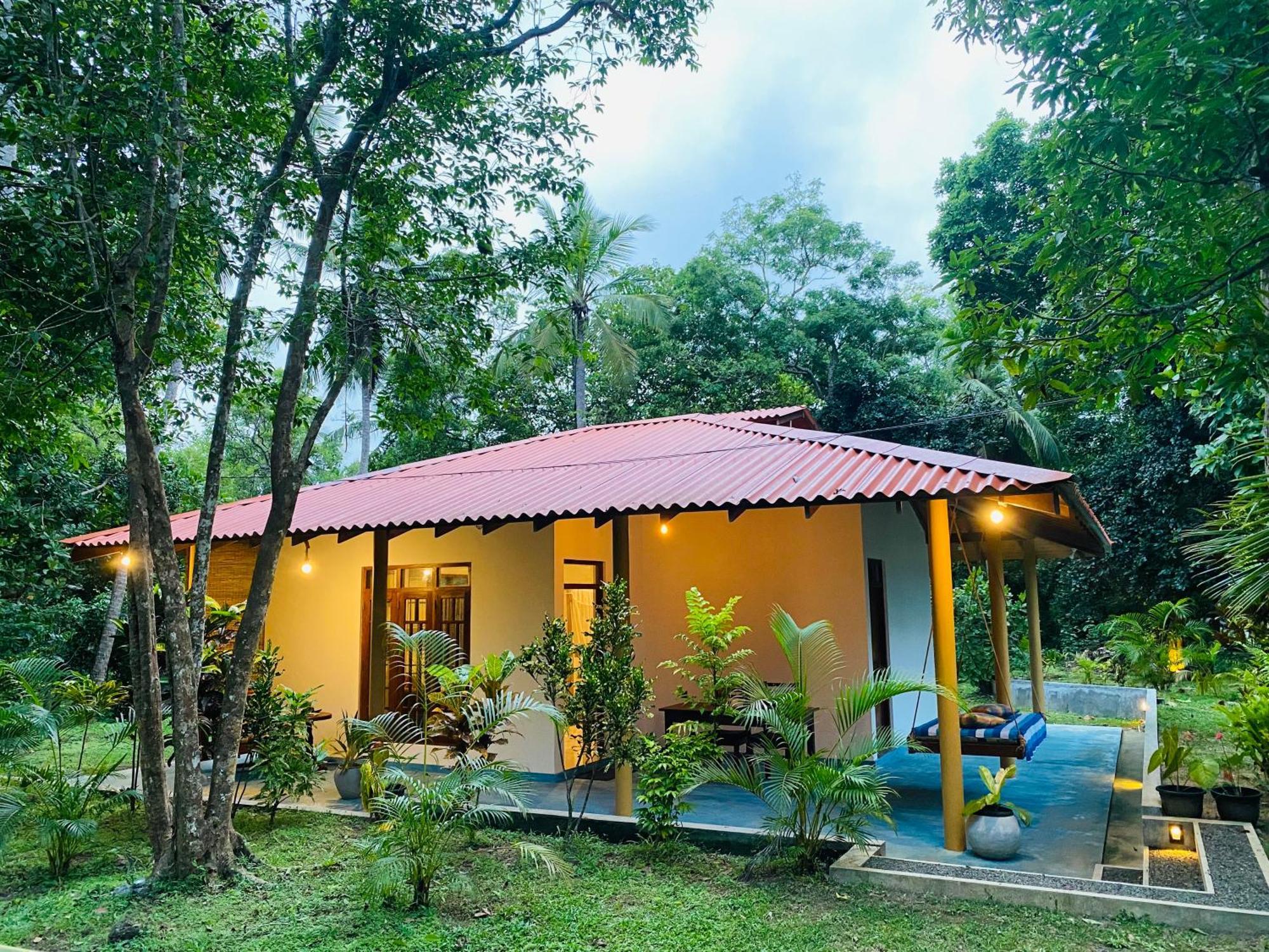 See Turtle Villa Tangalle Exteriör bild